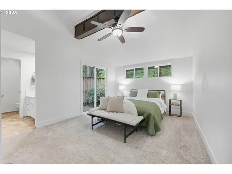 4211 Woodside Circle Lake Oswego OR 97035