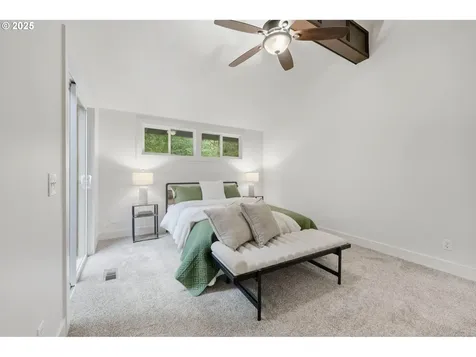 4211 Woodside Circle Lake Oswego OR 97035