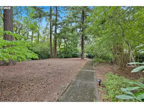 4211 Woodside Circle Lake Oswego OR 97035