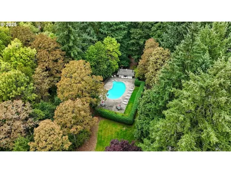 4211 Woodside Circle Lake Oswego OR 97035