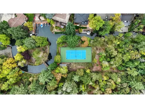 4211 Woodside Circle Lake Oswego OR 97035