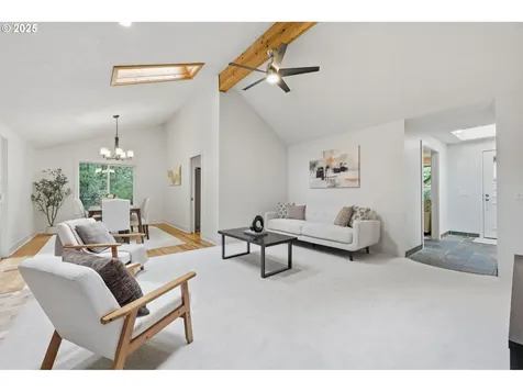 4211 Woodside Circle Lake Oswego OR 97035