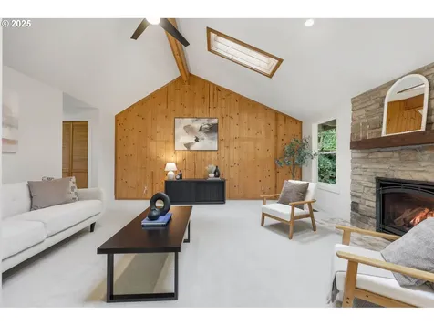 4211 Woodside Circle Lake Oswego OR 97035