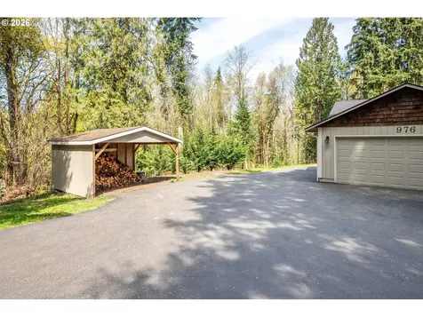 976 Sandy Bend Road Castle Rock WA 98611