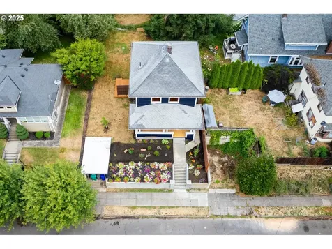 2021 N Sumner Street Portland OR 97217