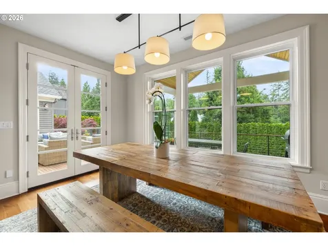 6330 SW Sweetbriar Court Portland OR 97221