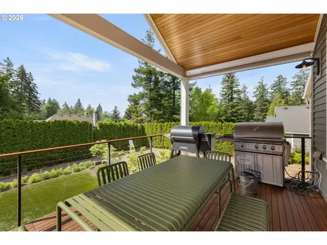 6330 SW Sweetbriar Court Portland OR 97221