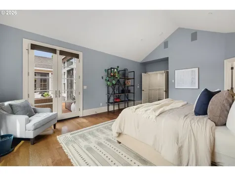 6330 SW Sweetbriar Court Portland OR 97221