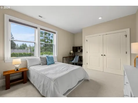 6330 SW Sweetbriar Court Portland OR 97221