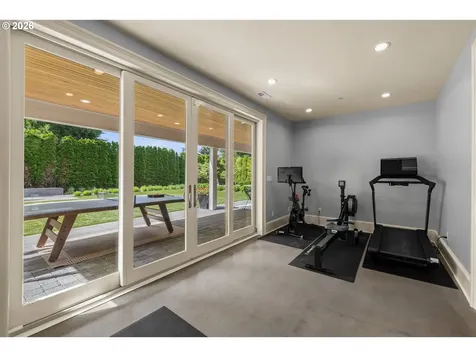 6330 SW Sweetbriar Court Portland OR 97221