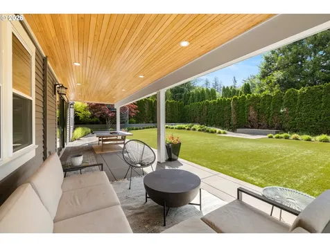 6330 SW Sweetbriar Court Portland OR 97221