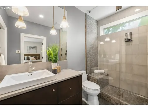 6330 SW Sweetbriar Court Portland OR 97221