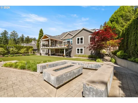 6330 SW Sweetbriar Court Portland OR 97221