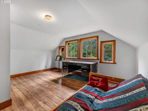 44072 Anderson Lane Astoria OR 97103