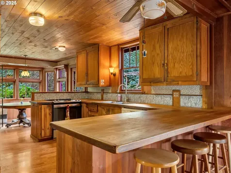 44072 Anderson Lane Astoria OR 97103