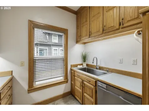 8650 SE Ellis Street Portland OR 97266