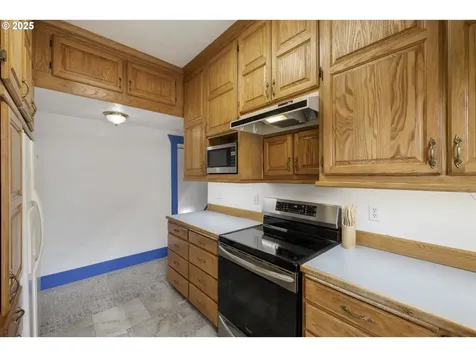 8650 SE Ellis Street Portland OR 97266