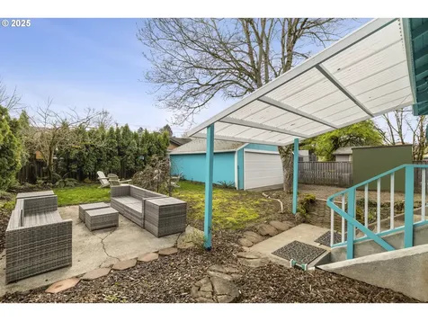 8650 SE Ellis Street Portland OR 97266