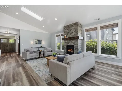 2301 Robbins Way Lebanon OR 97355
