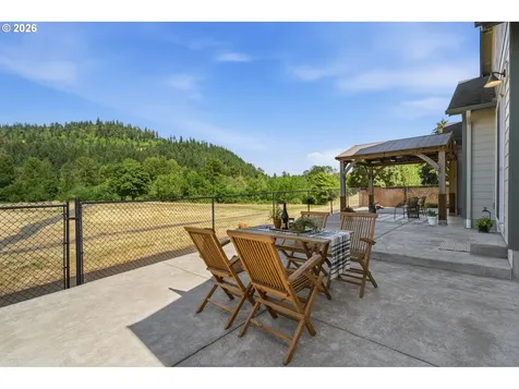 2301 Robbins Way Lebanon OR 97355