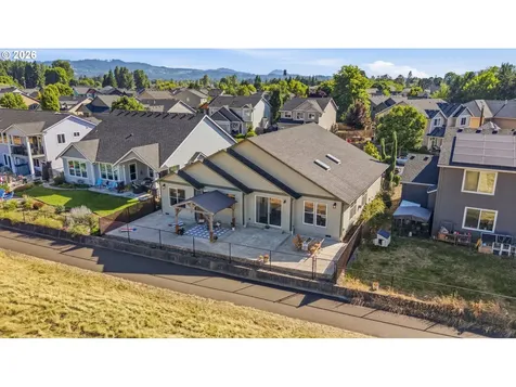 2301 Robbins Way Lebanon OR 97355