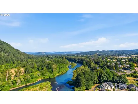 2301 Robbins Way Lebanon OR 97355