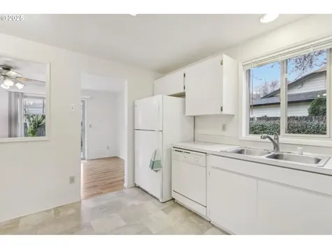 15811 NE 35th Street Vancouver WA 98682