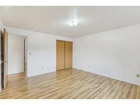 15811 NE 35th Street Vancouver WA 98682