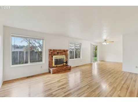 15811 NE 35th Street Vancouver WA 98682