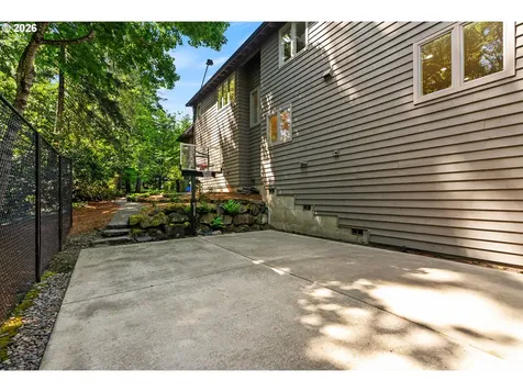 2147 Glenmorrie Lane Lake Oswego OR 97034