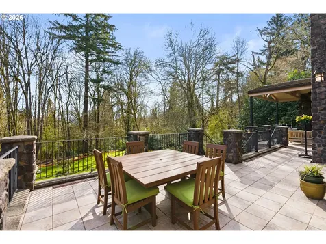 2147 Glenmorrie Lane Lake Oswego OR 97034