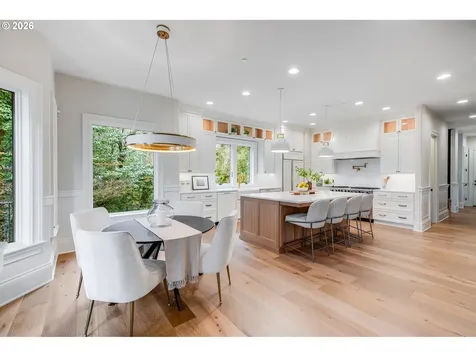 2147 Glenmorrie Lane Lake Oswego OR 97034