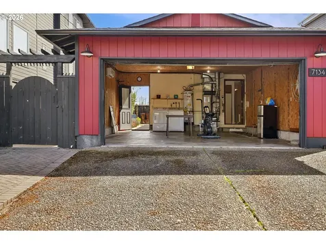 7134 N Greenwich Avenue Portland OR 97217