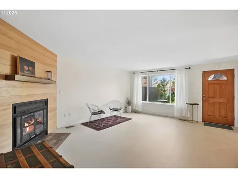 7134 N Greenwich Avenue Portland OR 97217