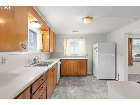 1923 Maple Street Myrtle Point OR 97458