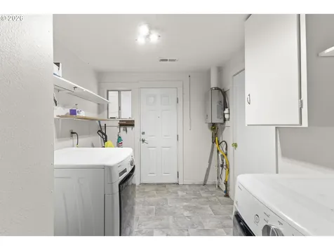 1923 Maple Street Myrtle Point OR 97458