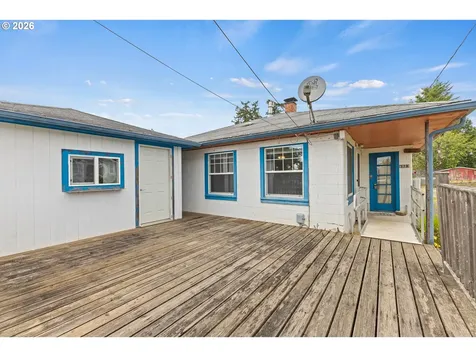 1923 Maple Street Myrtle Point OR 97458