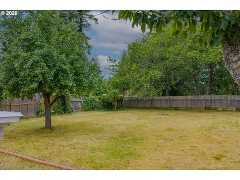 1923 Maple Street Myrtle Point OR 97458