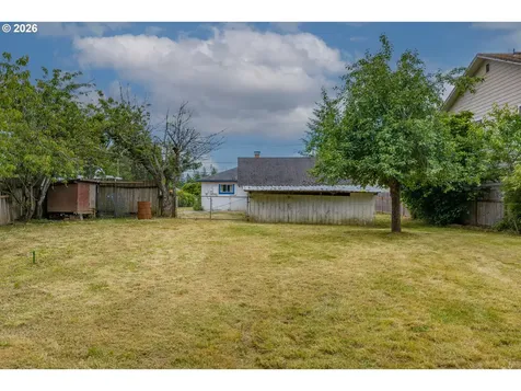 1923 Maple Street Myrtle Point OR 97458