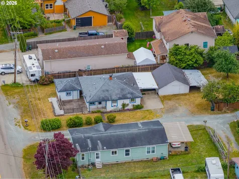 1923 Maple Street Myrtle Point OR 97458