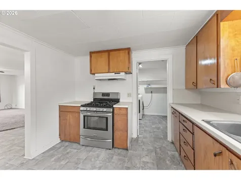 1923 Maple Street Myrtle Point OR 97458