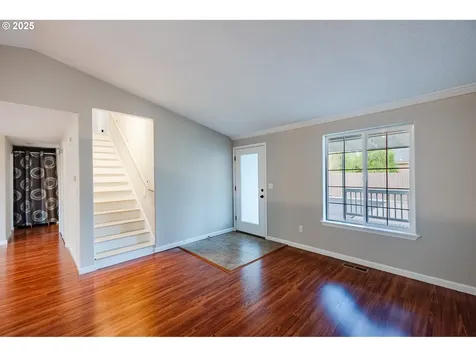 7220 SE Ogden Street Portland OR 97206
