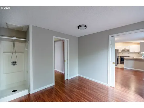 7220 SE Ogden Street Portland OR 97206