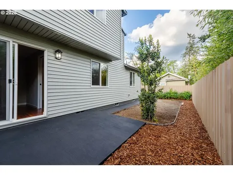 7220 SE Ogden Street Portland OR 97206
