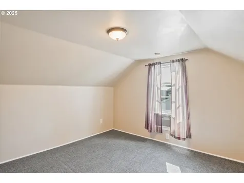 4656 Ocean Beach Highway Longview WA 98632
