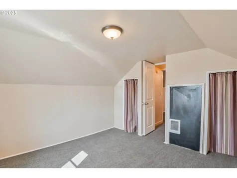 4656 Ocean Beach Highway Longview WA 98632