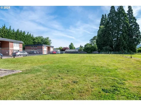 4656 Ocean Beach Highway Longview WA 98632