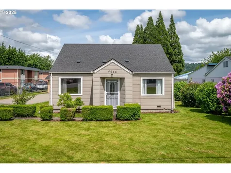 4656 Ocean Beach Highway Longview WA 98632