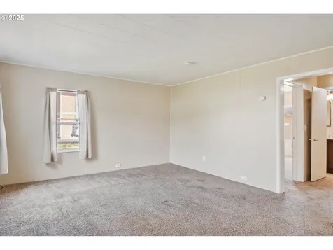 4656 Ocean Beach Highway Longview WA 98632