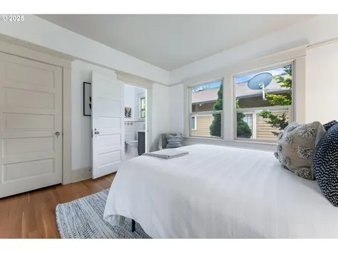 2834 NE 52nd Avenue Portland OR 97213